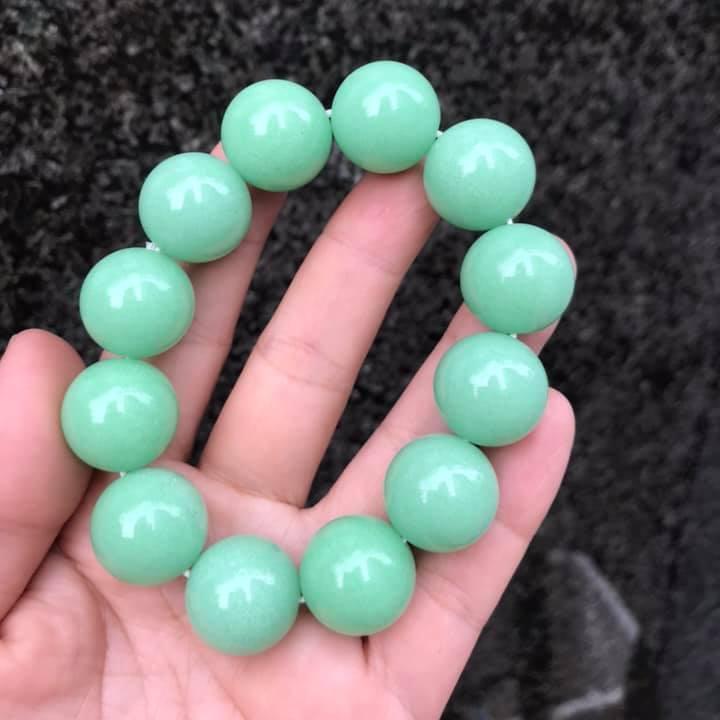 [HCM]VÒNG TAY ĐÁ DẠ QUANG XANH LÁ 18LY