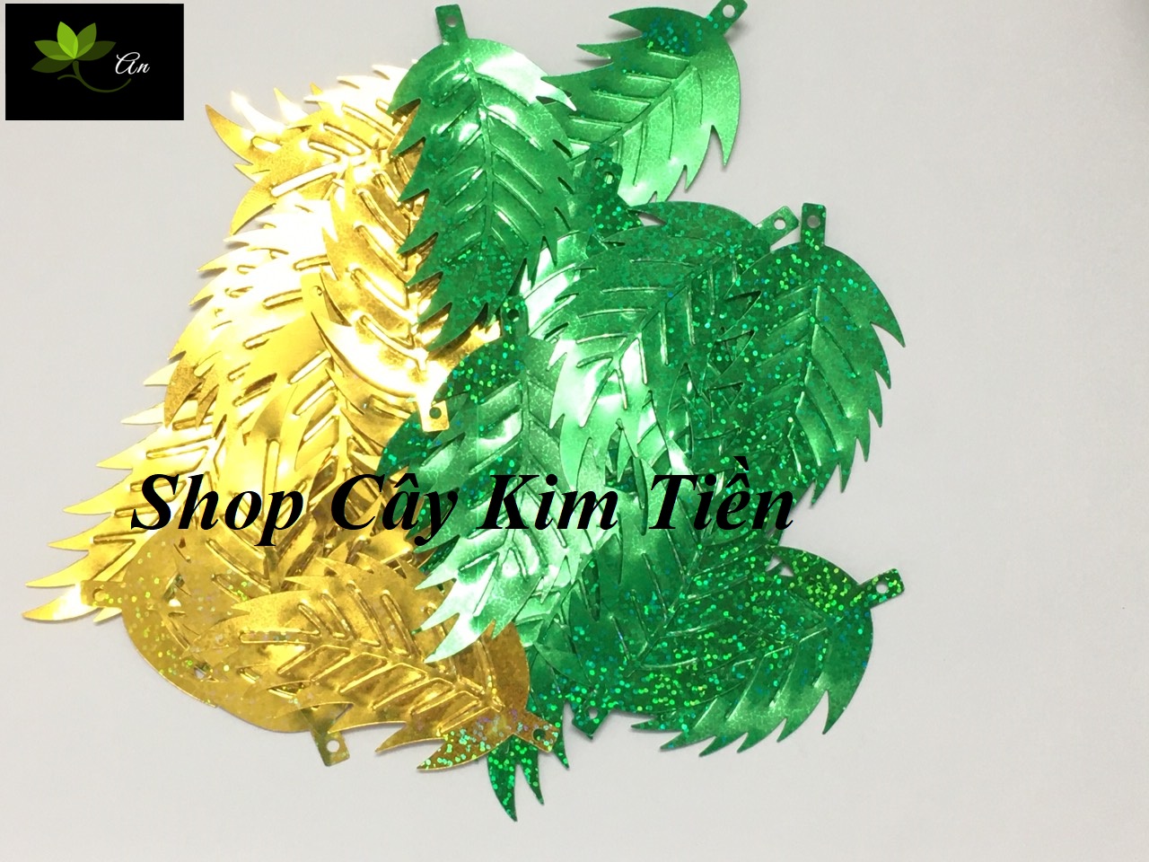 Lá dừa kim sa dài 9cm, rộng 5cm
