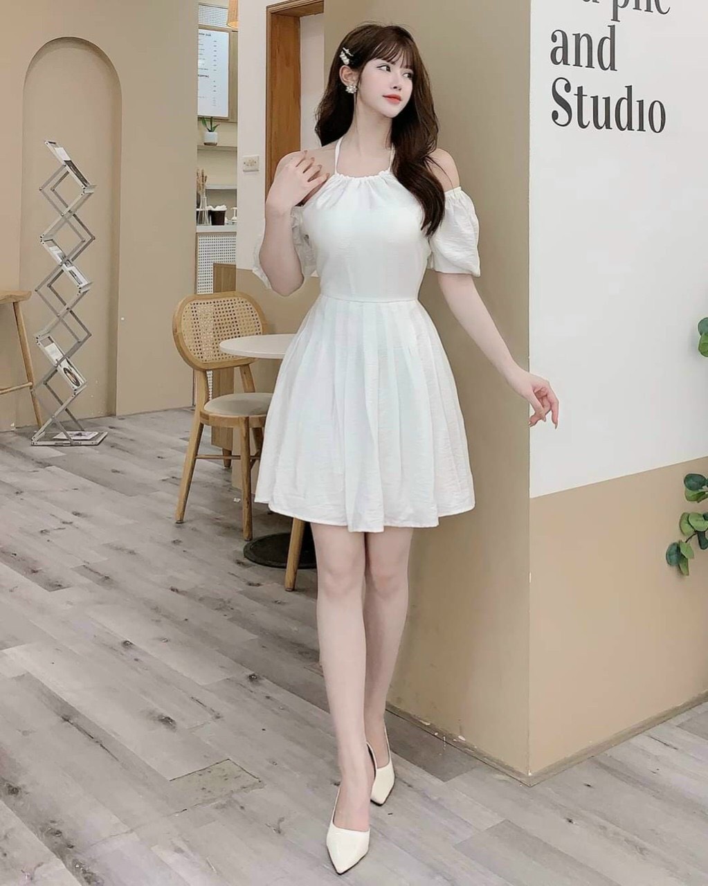 Váy đầm nữ cổ yếm