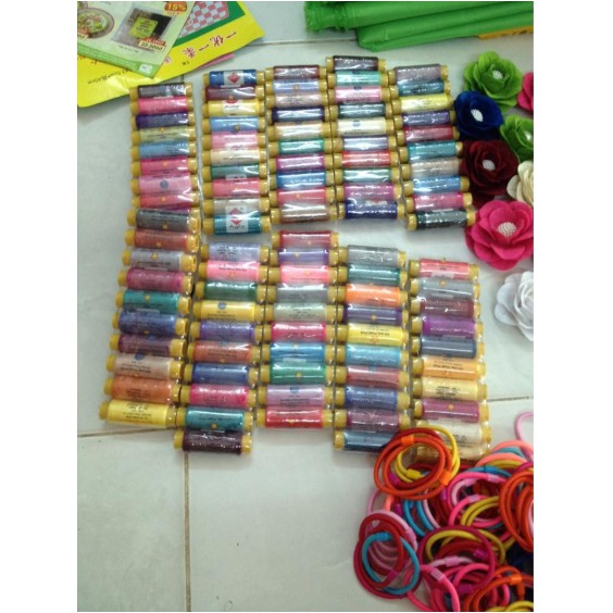 Lốc chỉ 10 màu (Giao màu ngẫu nhiên) làm đồ handmade
