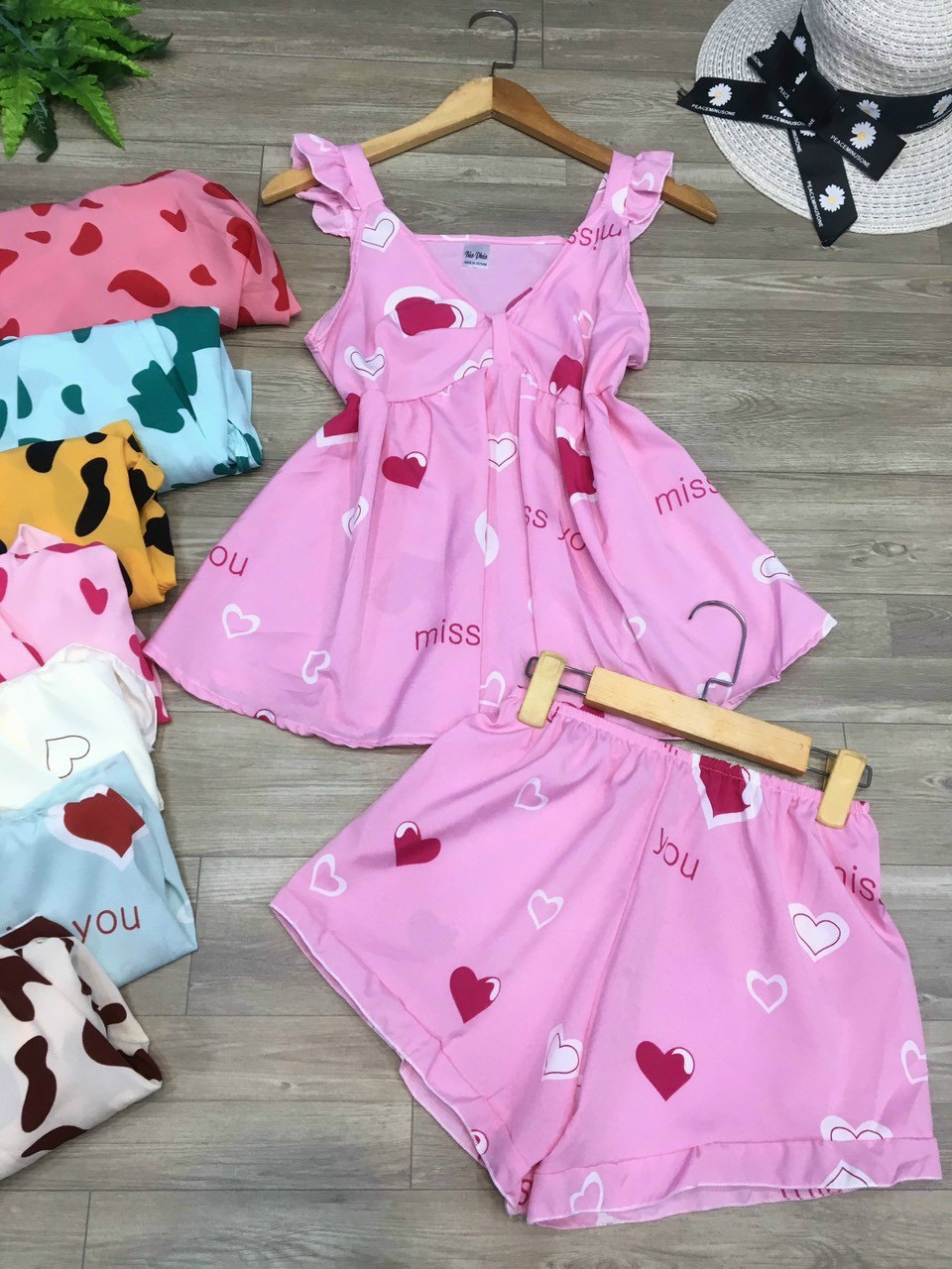 Set bộ ngắn hai dây phối nơ ngực vải lụa hàn mịn đẹp, freesize dưới 55kg