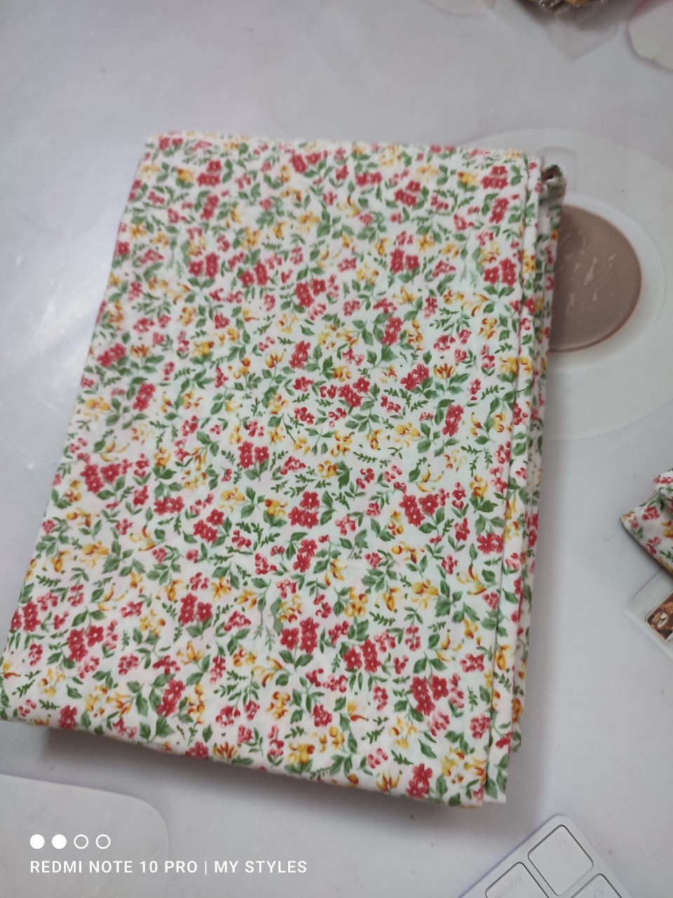 2m Vải lụa lạnh hoạ tiết hoa siêu nhí - lụa Mango chính phẩm