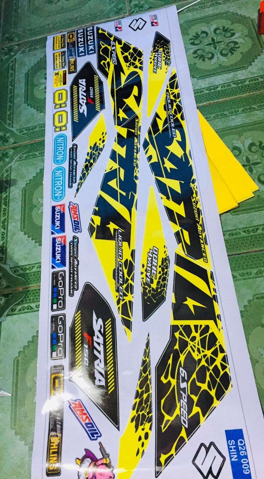 [ QUÍ KHÁCH VUI LÒNG MANG TEM RA TIỆM CHO THỢ DÁN] TEM RỜI Satria vàng đen temko bay nàu