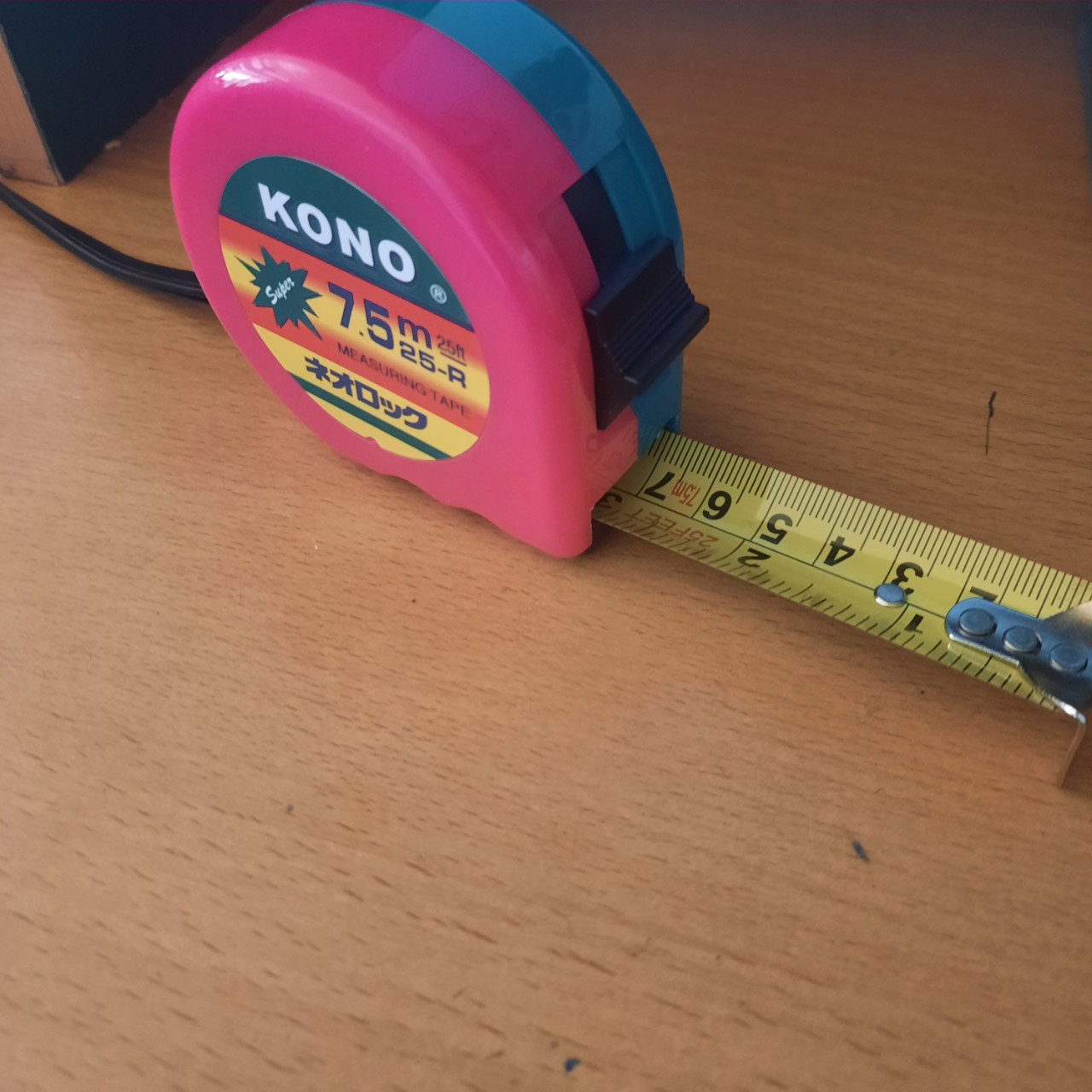Thước kéo, thước cuộn 5m, 7,5m lá thép cứng hàng loại 1 kono