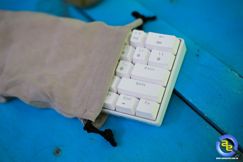 Bàn phím cơ E-DRA EK361W V2 Bluetooth White Blue switch