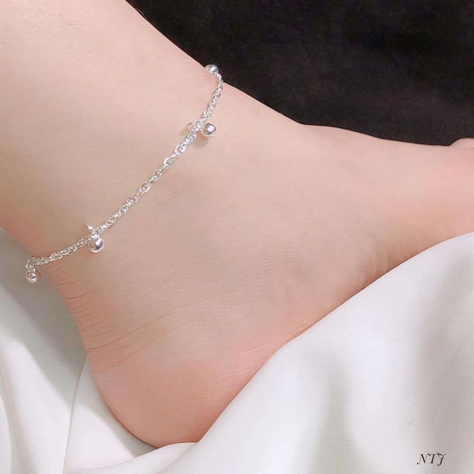 Lắc chân bạc thật cực xinh