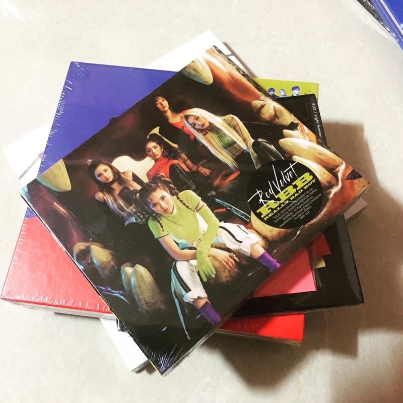Album Red Velvet Really Really badboy