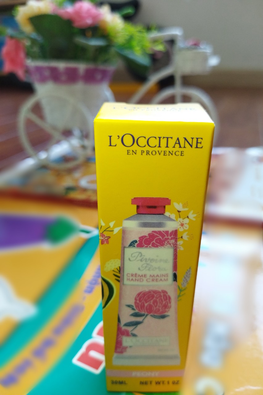 [HỘP 8 TUÝP ] Kem dưỡng da tay thần thánh L’Occitane