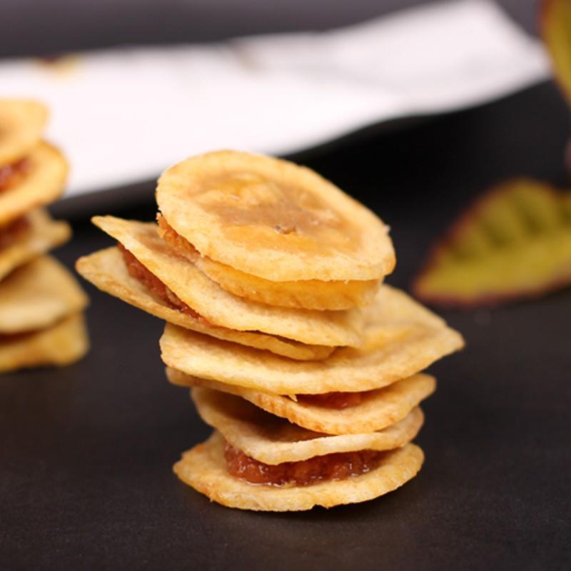 Bánh chuối sấy kẹp me Thái
