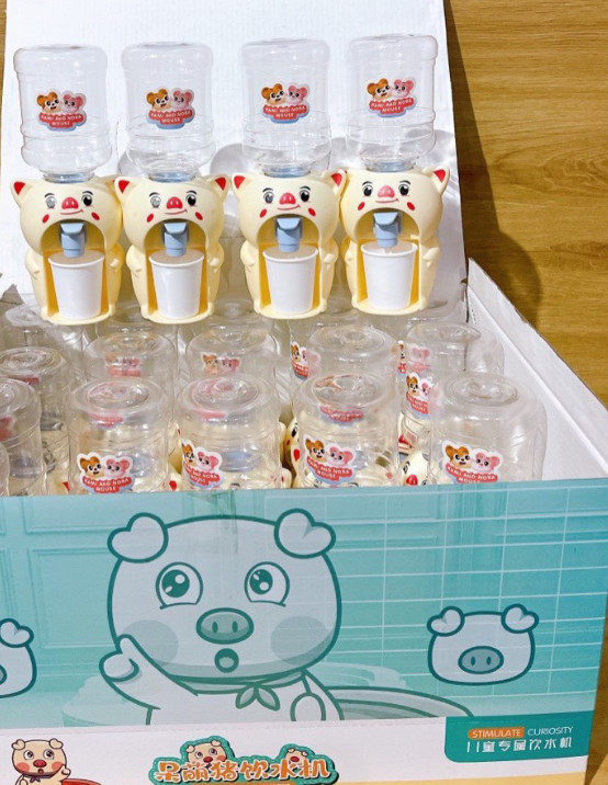 Đồ chơi bình lấy nước mini cho bé