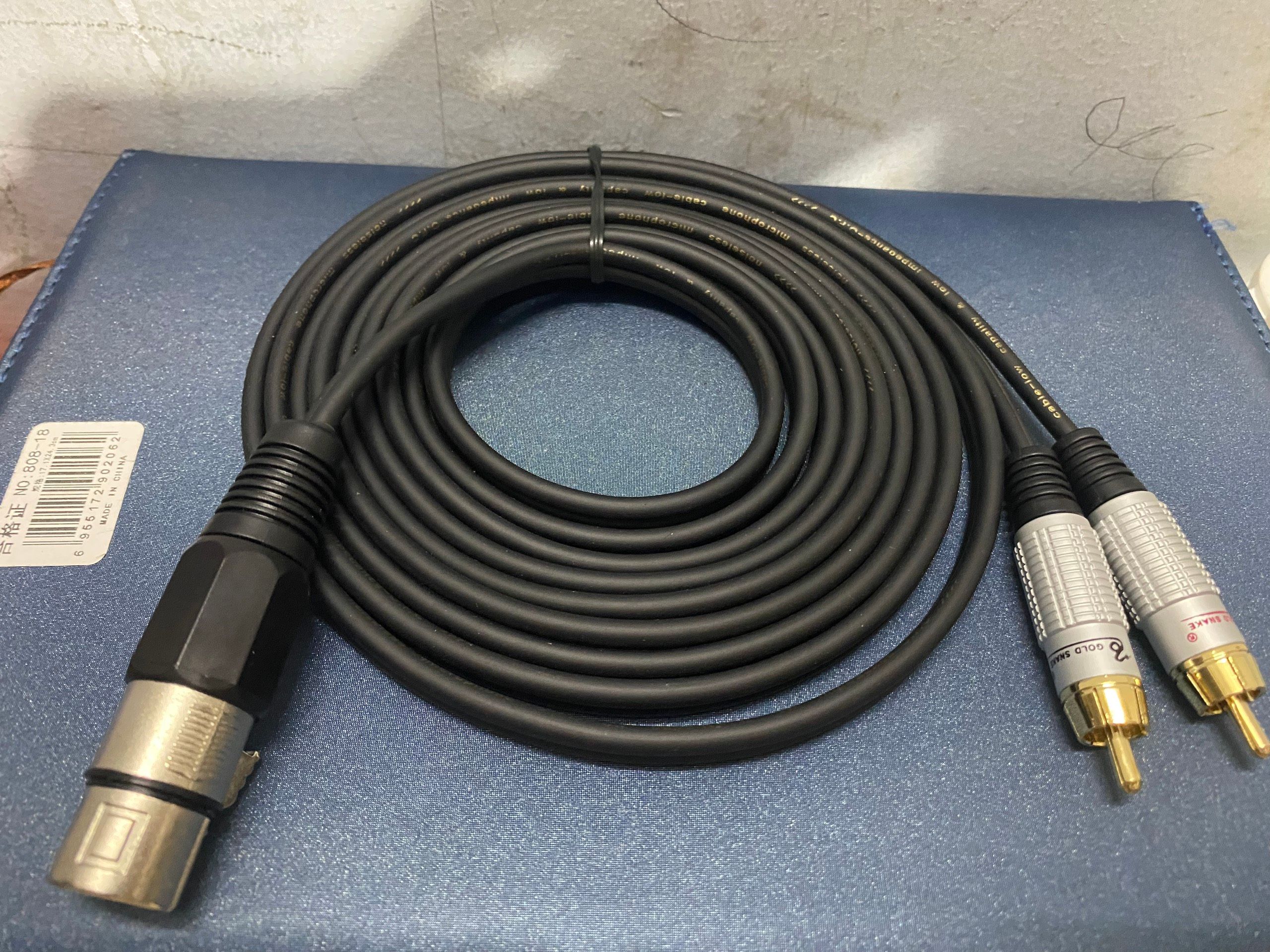 Dây canon cái ra 2 đầu av 3m