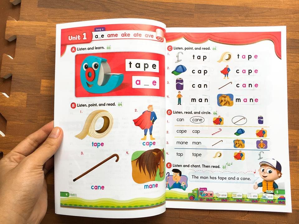 Oxford Phonics World - Level 3 - 2 quyển (SB+WB) - Khổ A4