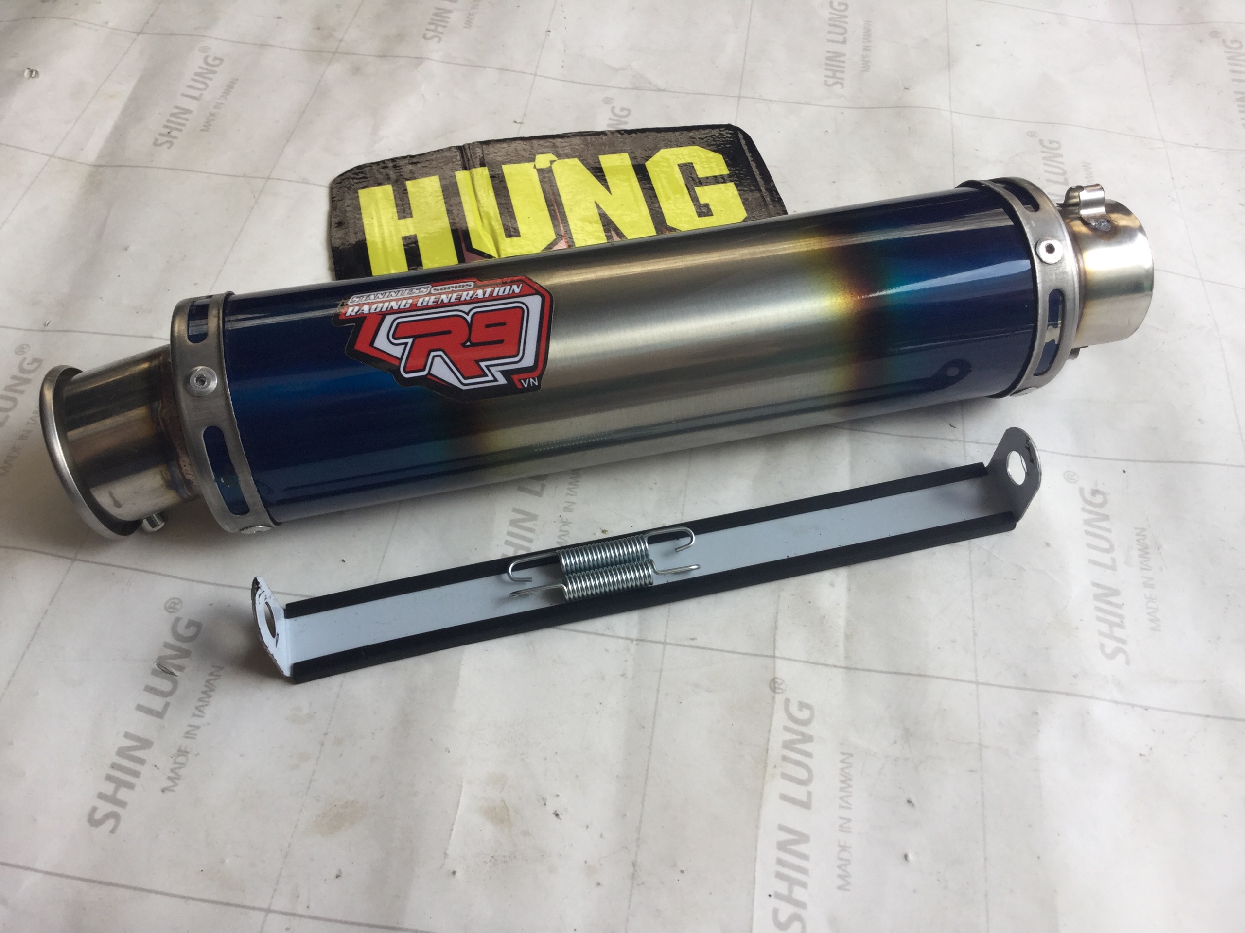 Pô r9 mugello titan cổ bầu hơI inox độ bô nổ cho Raider, Exciter, Winner , sonic, TFX, R15, MT15, FZ, CBR, Sản Phẩm Chất Lượng, Gian Hàng Uy Tín, Giá Cả Cực Tốt, Mua Ngay.