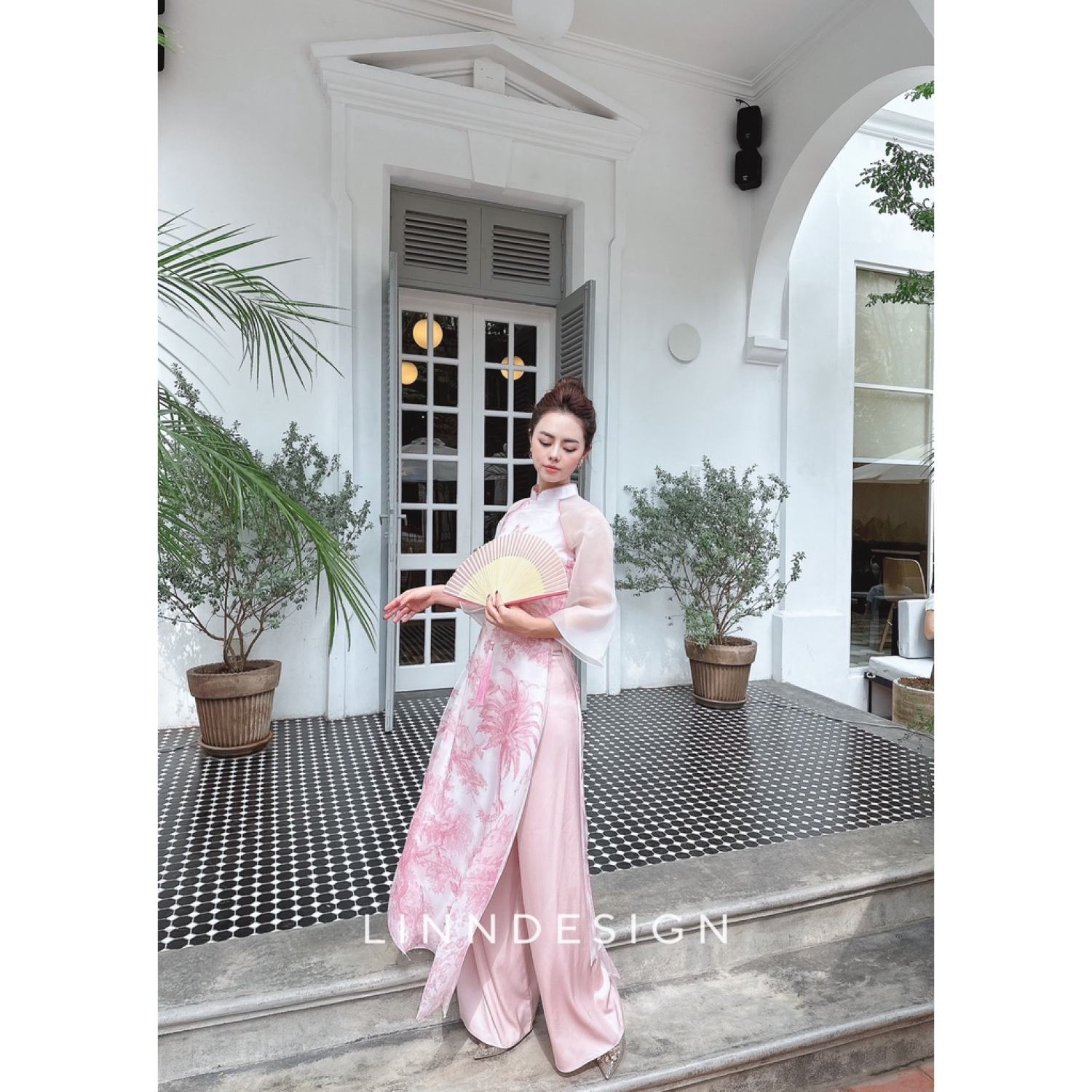 Áo dài cách tân 4 Եà Bách Thanh by LINN Design