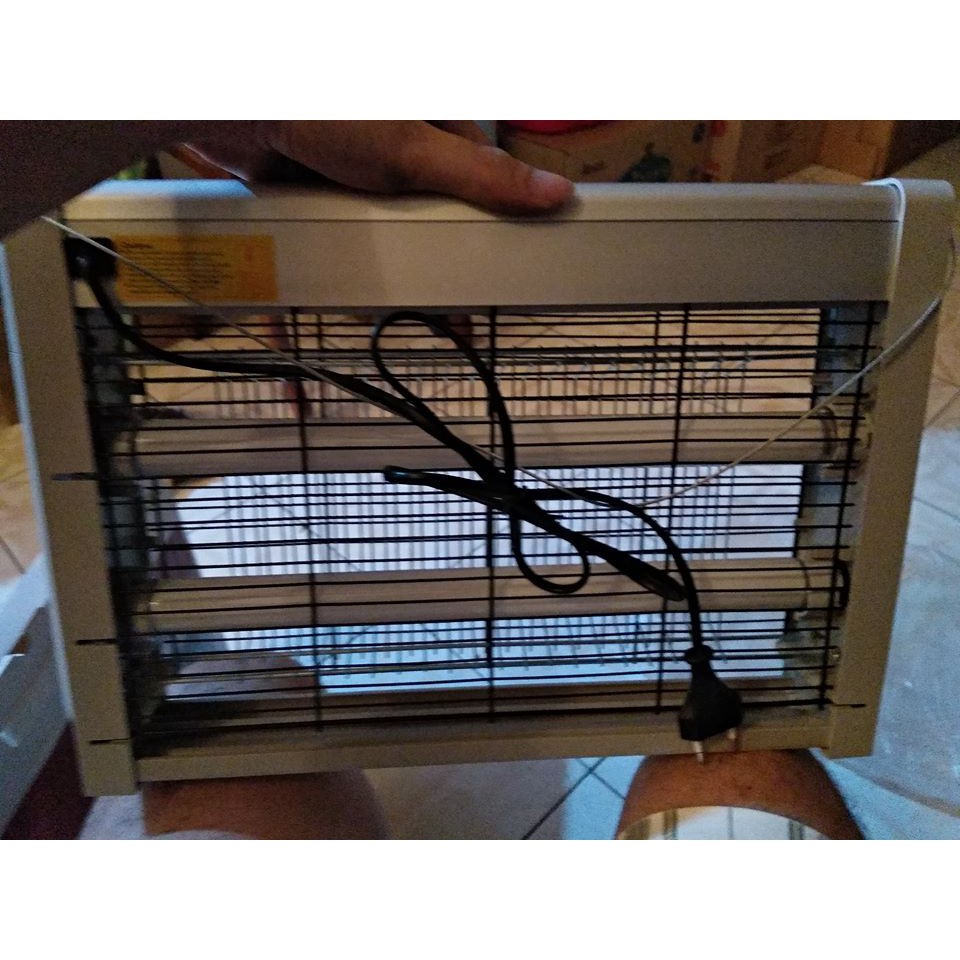 Đèn bắt muỗi và côn trùng Kill Pest 2008-20W ( bảo hành đổi mới 6 tháng )