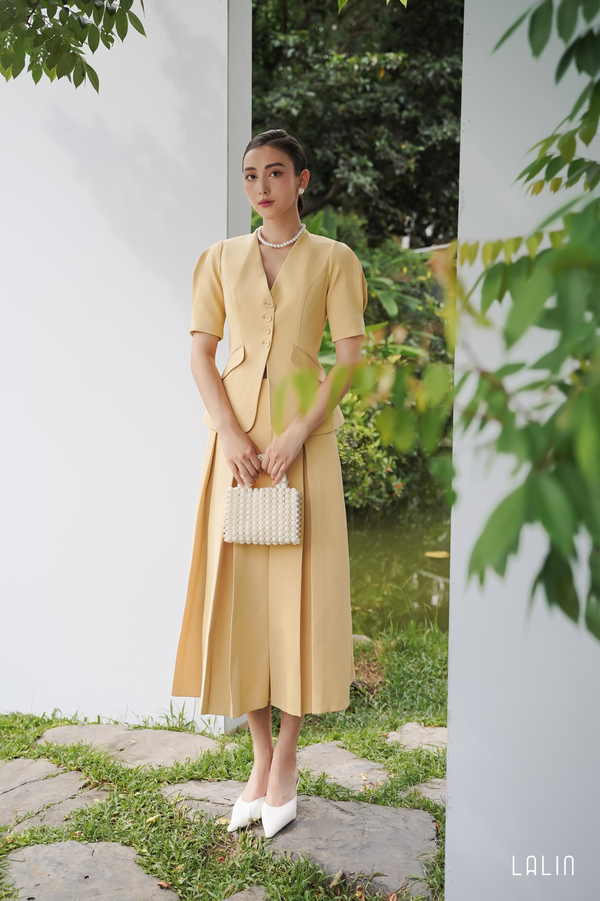 Áo Blazer nữ LALIN thiết kế tay bồng chiết eo SENLA