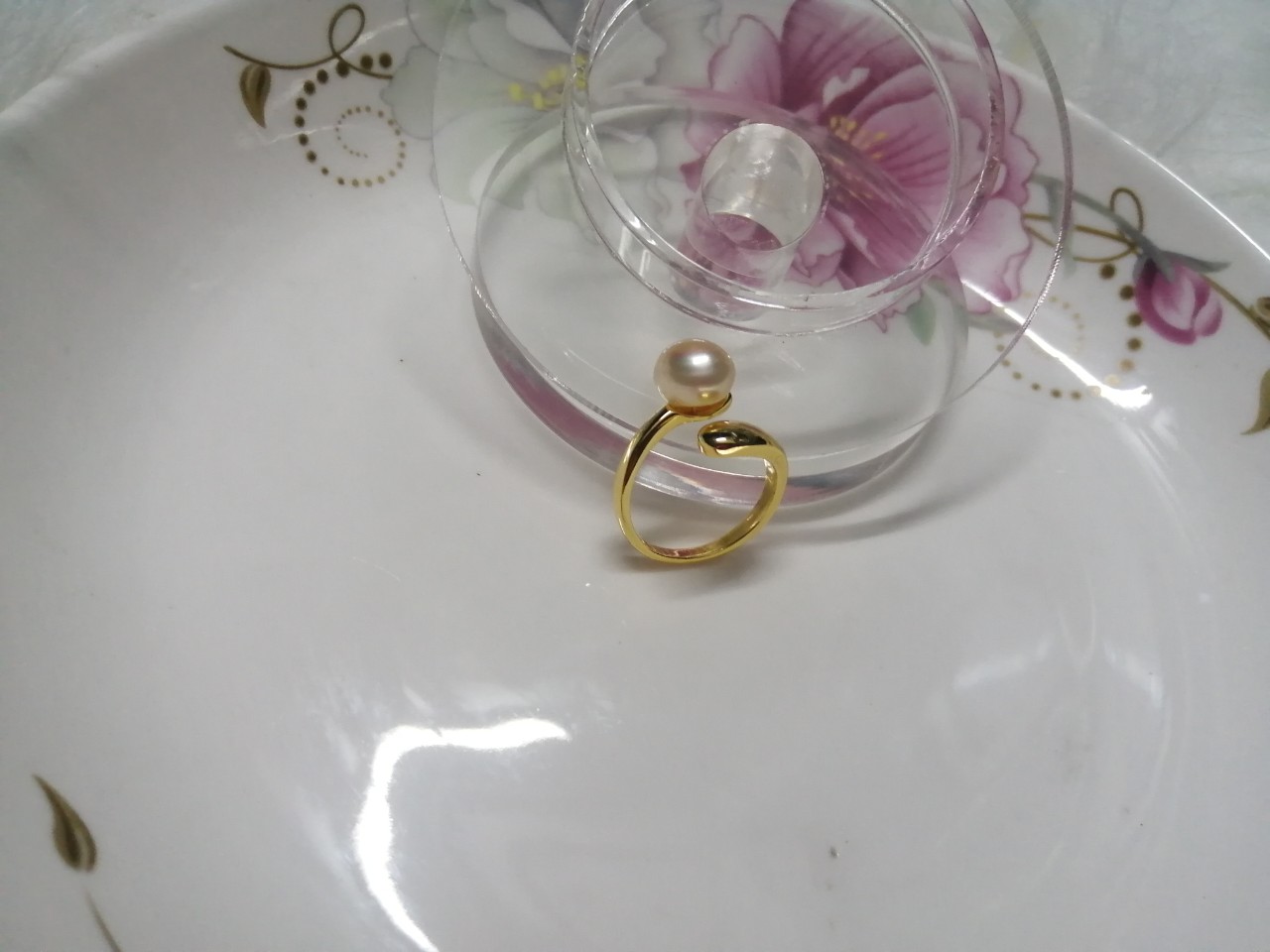 nhẫn ngọc trai độc lạ