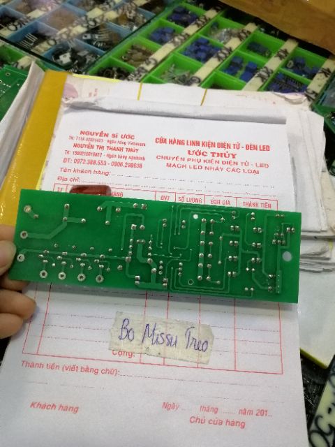 Bo quạt treo tường của mitsu