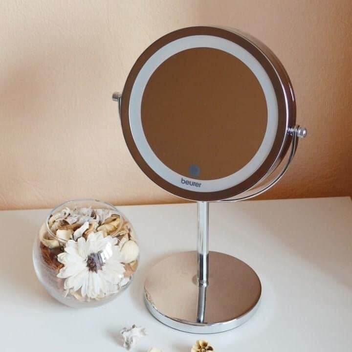 Gương trang điểm đèn led beurer bs55