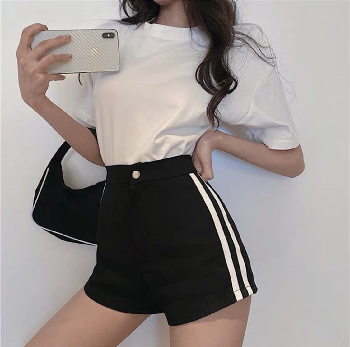QUẦN SHORT PHỐI SỌC 2 BÊN, PHỤNG HOÀNG
