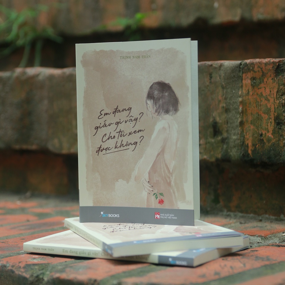 Sách - Em Đang Giấu Gì Vậy? Cho Tôi Xem Được Không?