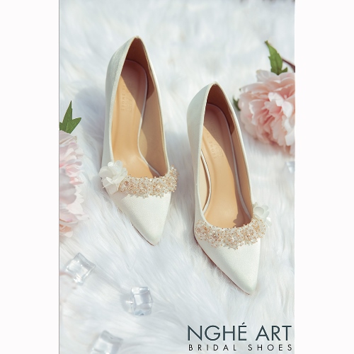 Giày cưới Nghé Art lụa satin đính hoa pha lê 339