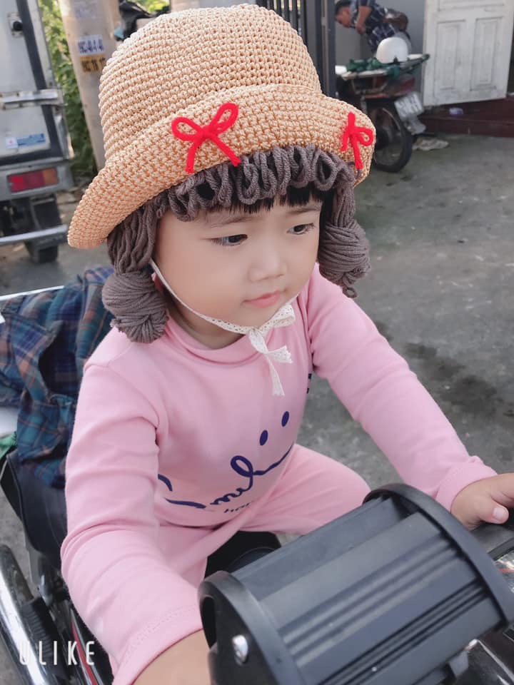 Nón mũ cói vành nơ đỏ tóc búi cho bé - loại đẹp (4-6m)