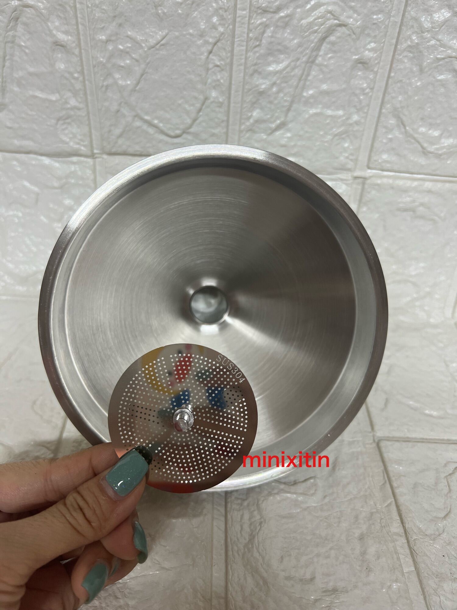 Phễu , quặn inox 304 có lưới lọc cao cấp