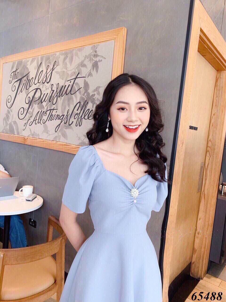 VÁY ĐẦM CHẺ NGỰC CHỮ V XINH XẮN TH