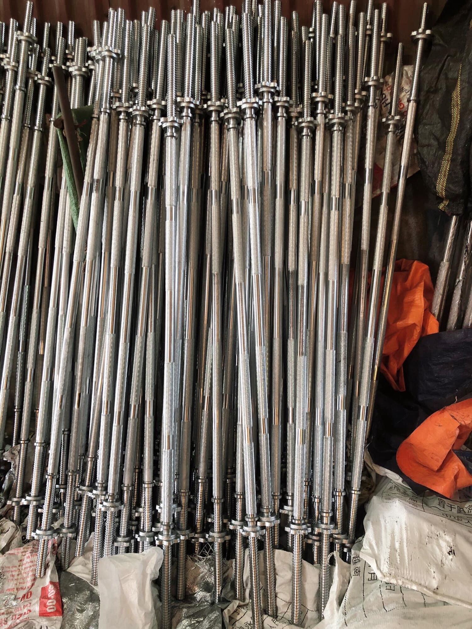 Bộ 40kg Tạ Gang + 1 Đòn Dài 1m5 (2 Miếng 10Kg, 4 Miếng 5Kg)