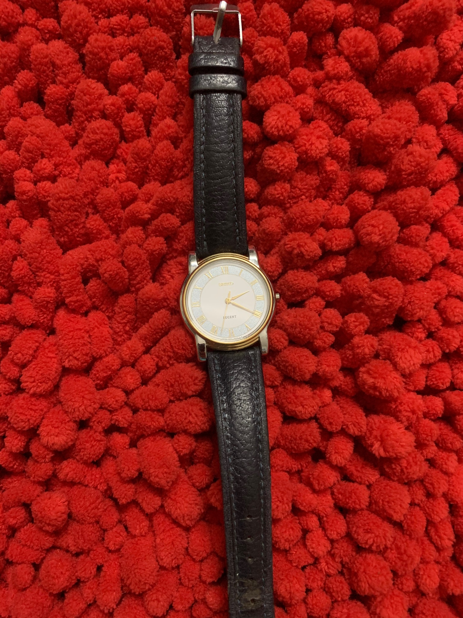 Đồng hồ nữ Seiko Lucen hàng si