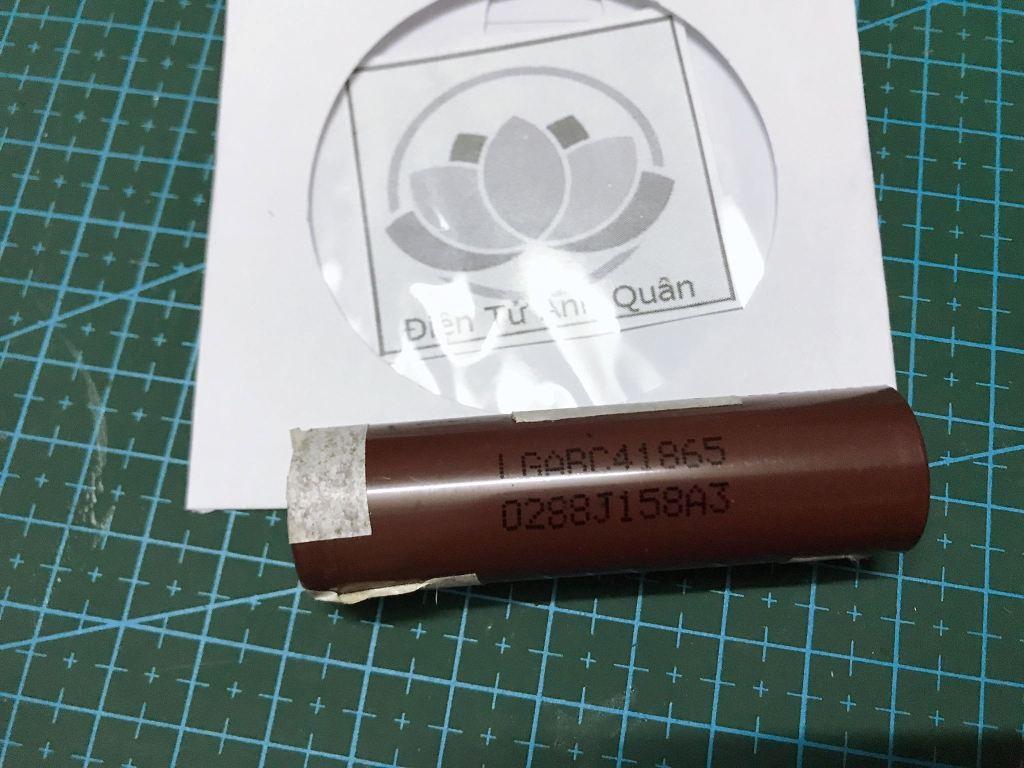 Combo 8 viên pin LG ABC4 18650 2600 mah.
