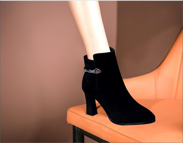 Giày boot nữ da lộn cá tính cao 7cm B171