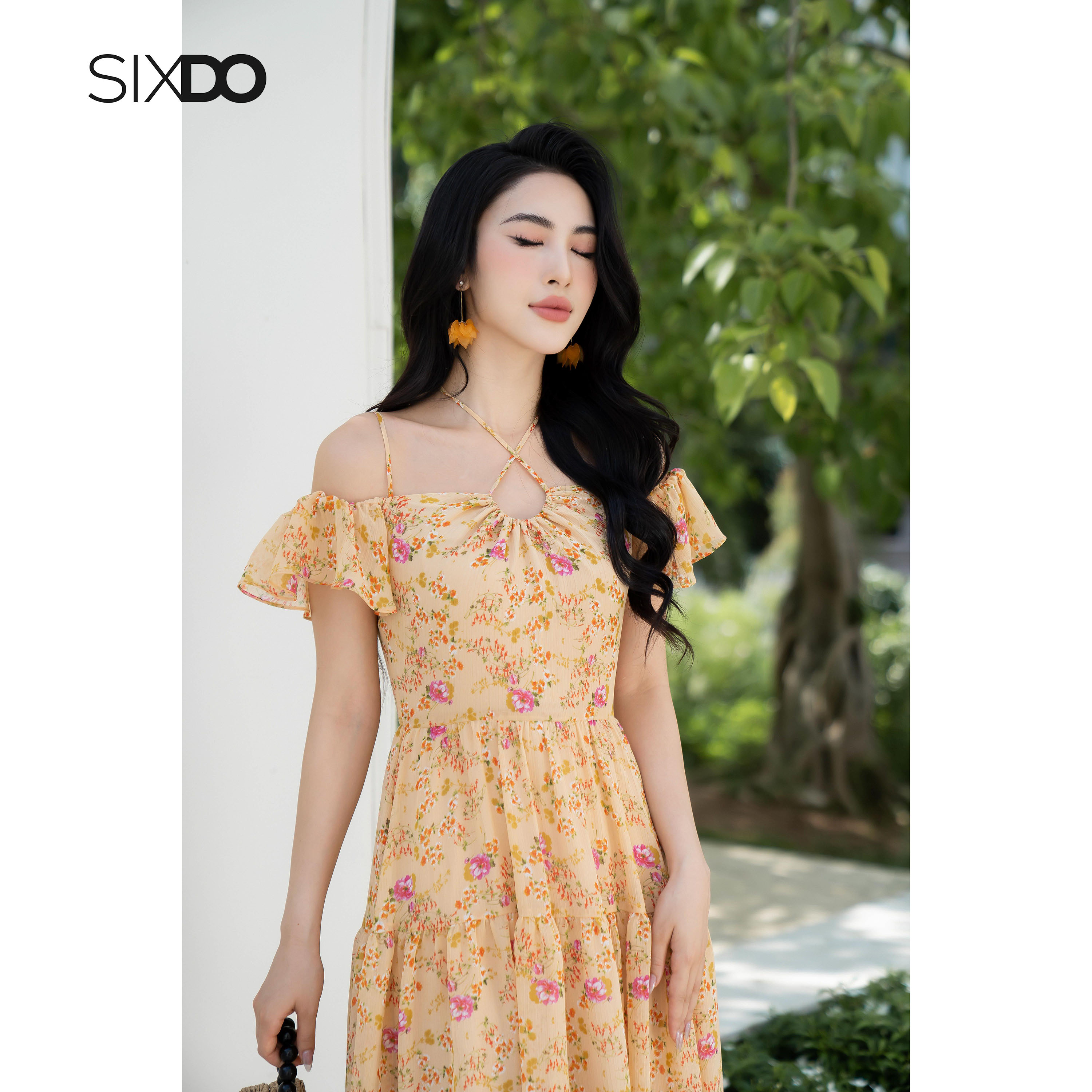 Đầm voan hoa trễ vai dây cổ SIXDO (Floral Midi Voile Dress)