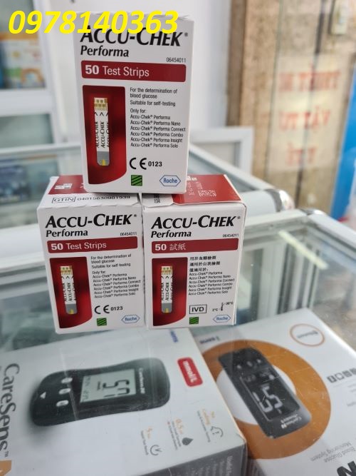 Que Thử Đường Huyết Accu chek Performa 50 que