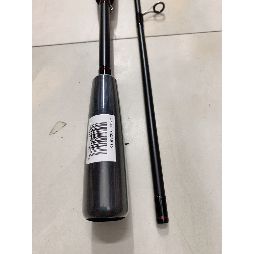 Cần Câu Máy Đứng Daiwa Tornado - Đồ Câu Văn Chương
