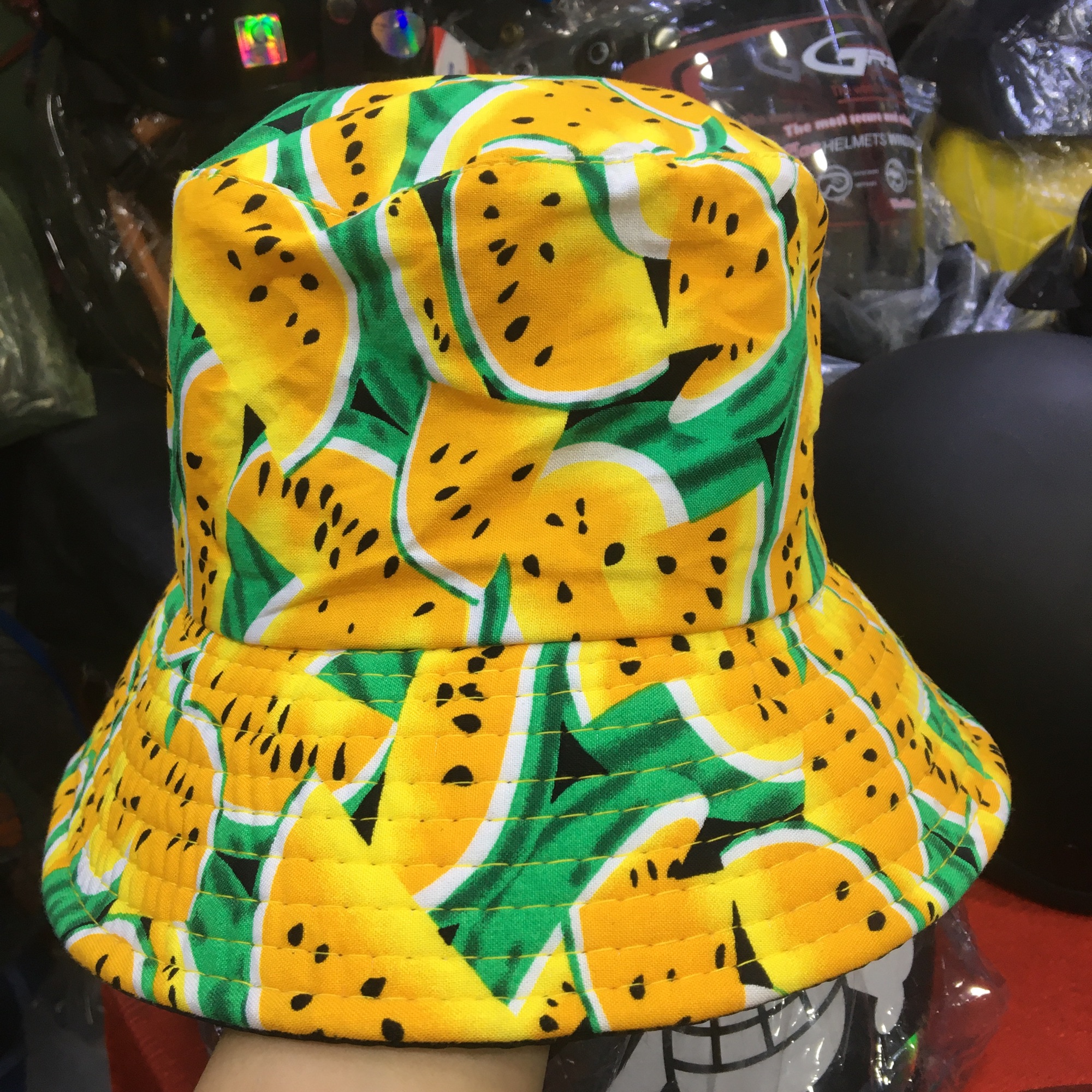 Nón bucket dưa hấu vàng