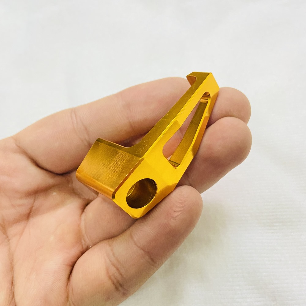 Móc treo, giá treo đồ cho xe máy bằng nhôm không phai màu