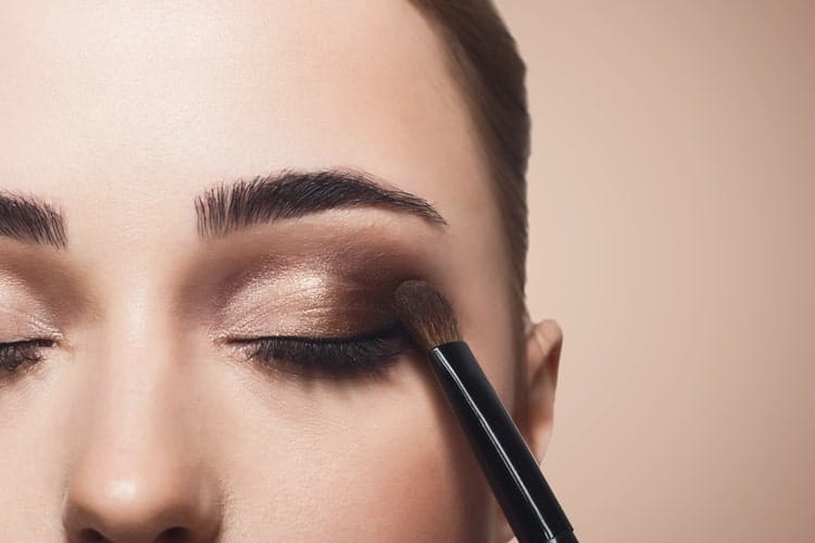 Cọ tán phấn mắt Vacosi Đầu Dẹp E03