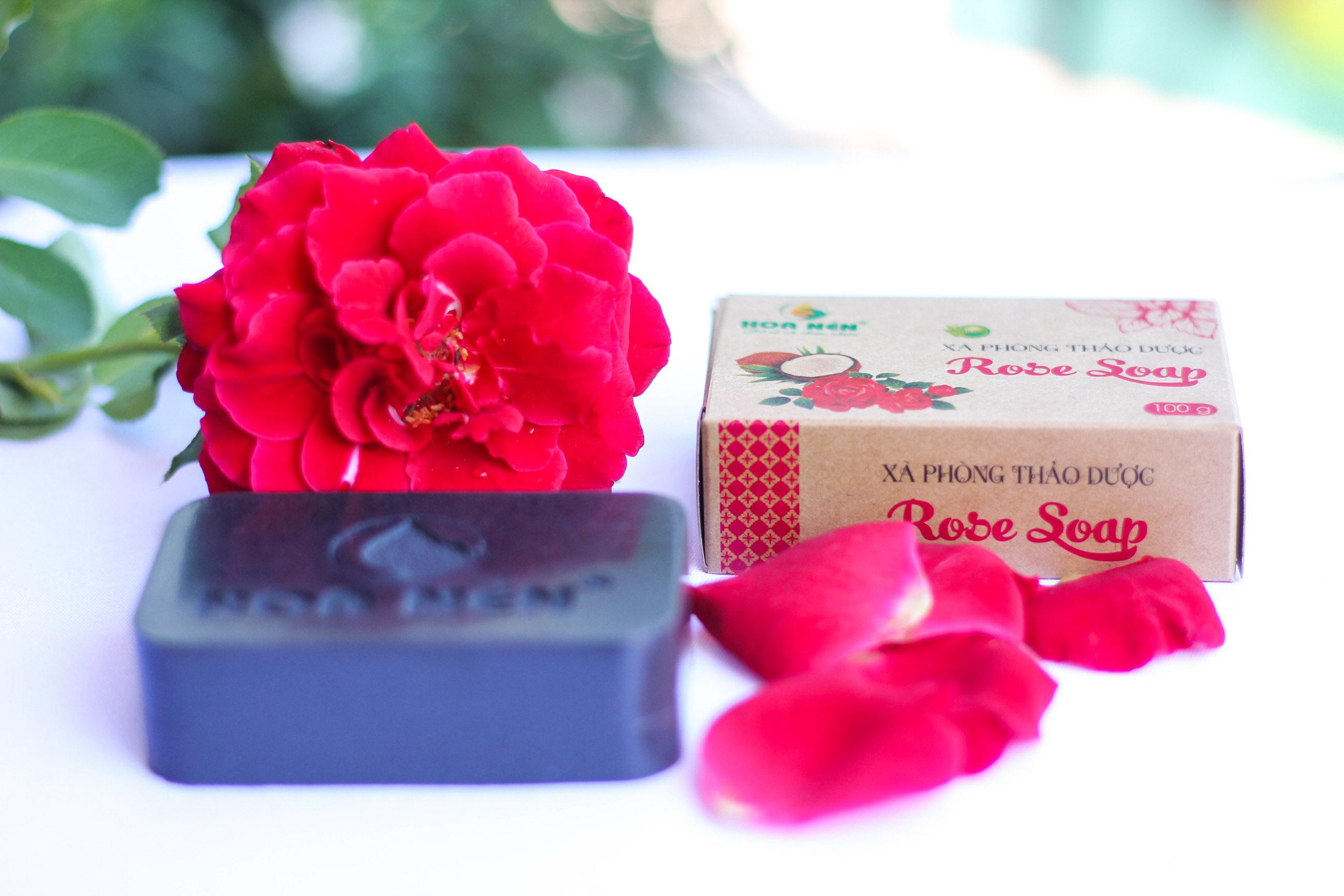 Xà phòng thảo dược Rose Soap Hoa Nén 100g