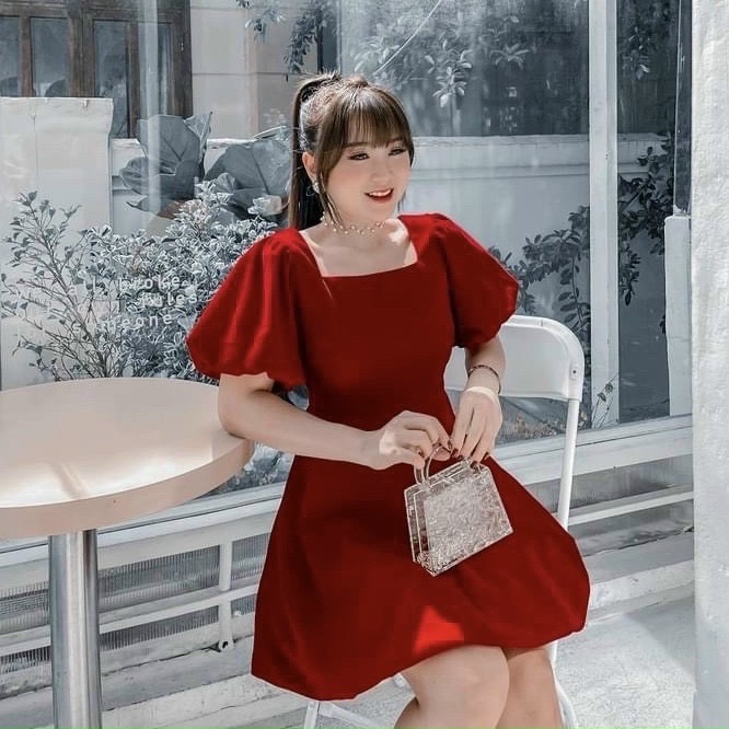 Đầm đỏ tùng bầu tròn