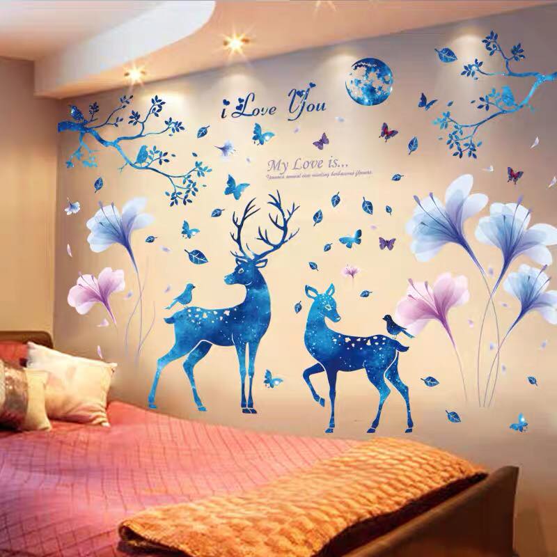 Decal dán tường hươu xanh và hoa xanh tím