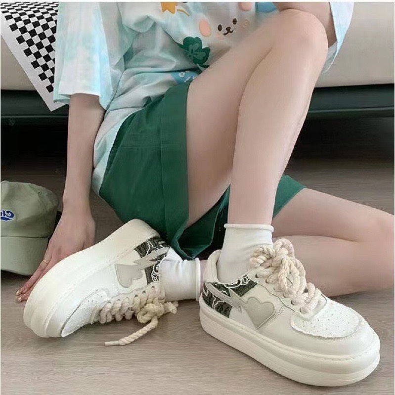 [Tặng dây giày] giày thể thao nữ đế cao hình trái tim