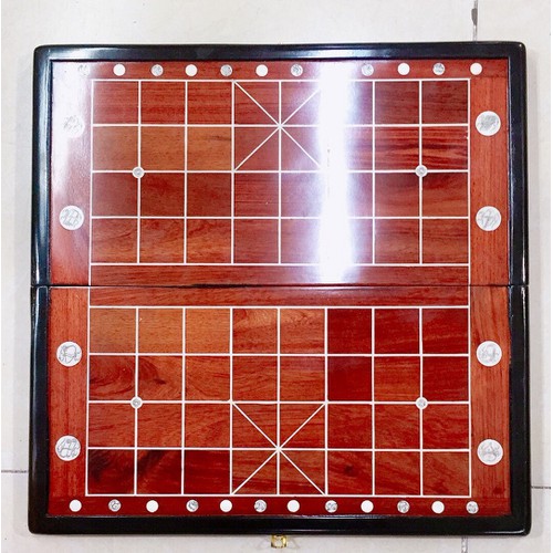 BÀN CỜ GỖ HƯƠNG KÈM QUÂN GỖ THÔNG