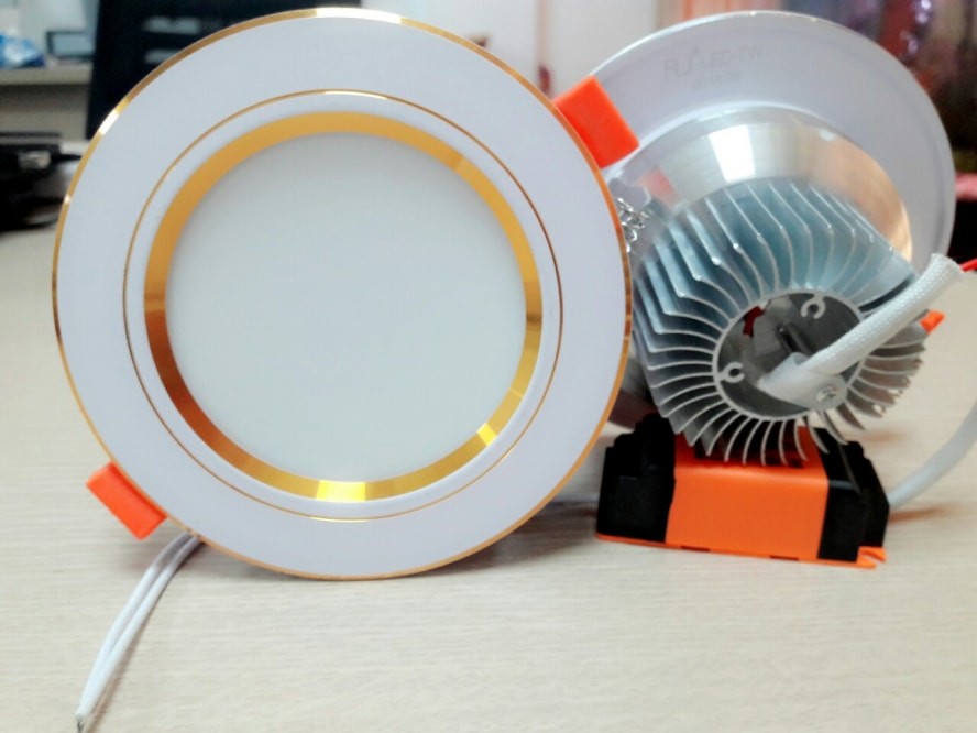 Đèn led âm trần Led Time 7w phi 90 3 chế độ ánh sáng