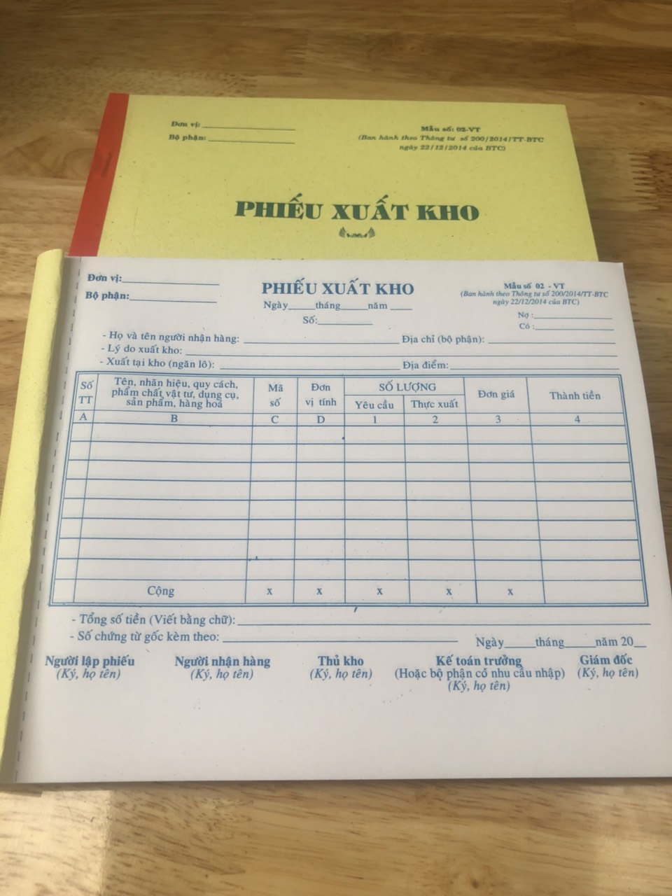 [HCM]Phiếu Xuất 3 liên 150 tờ (50 bộ) - Khổ A5