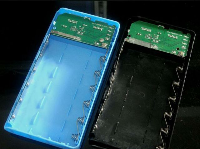 Box sạc dự phòng 6 cell không pin