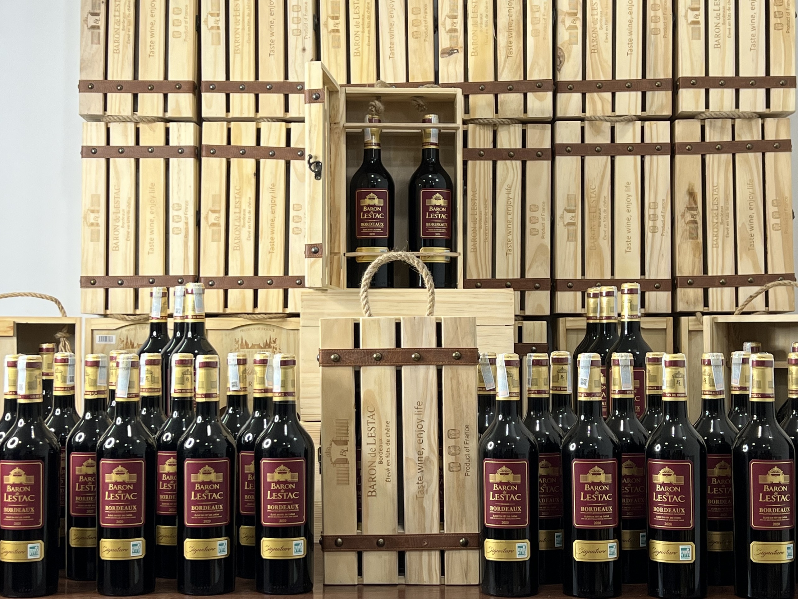 Rượu vang đỏ Baron De Lestac Bordeaux Signature