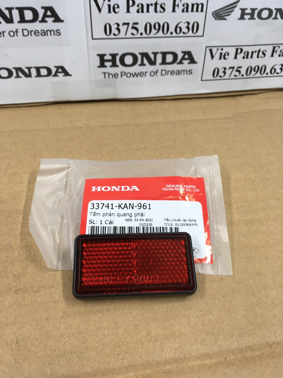 Tấm phản quang bộ dè sau, đuôi biển số xe Winner , Future mập, AB 110, AB 125, AB 2020, hàng theo xe mới 100% chính hiệu Honda Motor