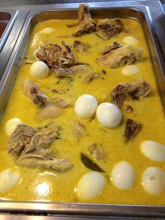 [HCM][ CHÍNH HÃNG] CÀ RY -CURRY GOLDEN CURRY S&B - 198g